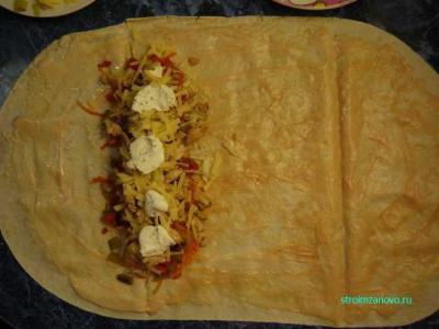 Шаурма с курицей
Шаурма с курицей