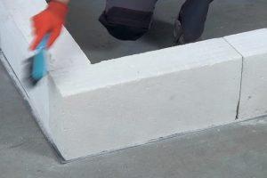 Клей пена для газобетонных блоков Клей пена для газобетонных блоков